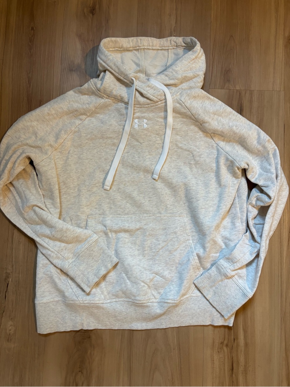 Under Armour heathered Cream Pullover Hooded sweatshirt